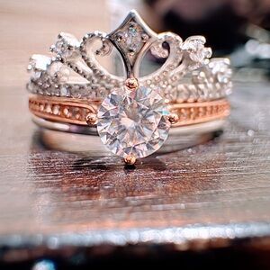 1 CT center stone crown ring in Sterling, and rose gold platinum finish S925